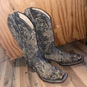 Women’s cowboy boots